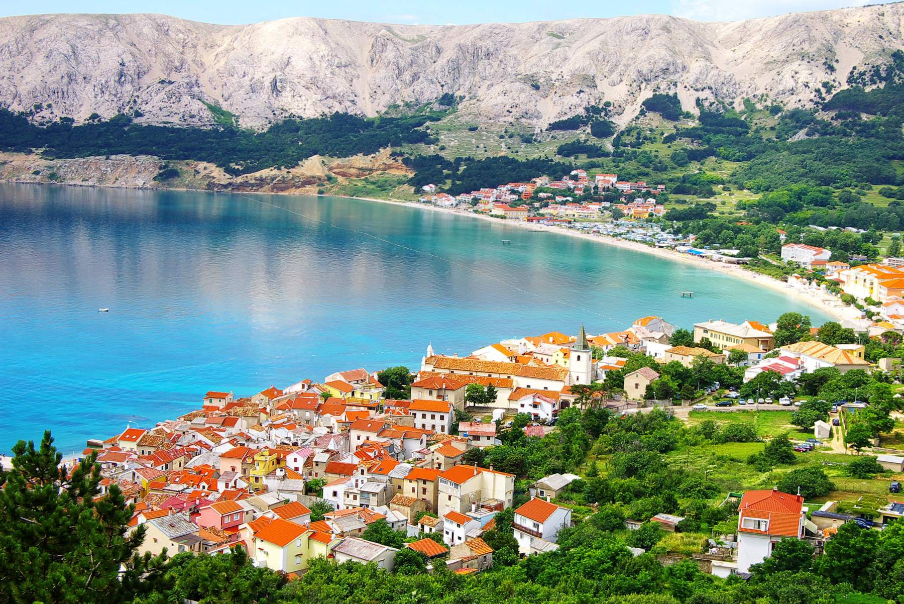 A Comprehensive Travel Guide to Baška, Croatia: Beaches, Heritage, Cuisine, Festivals, and More!
