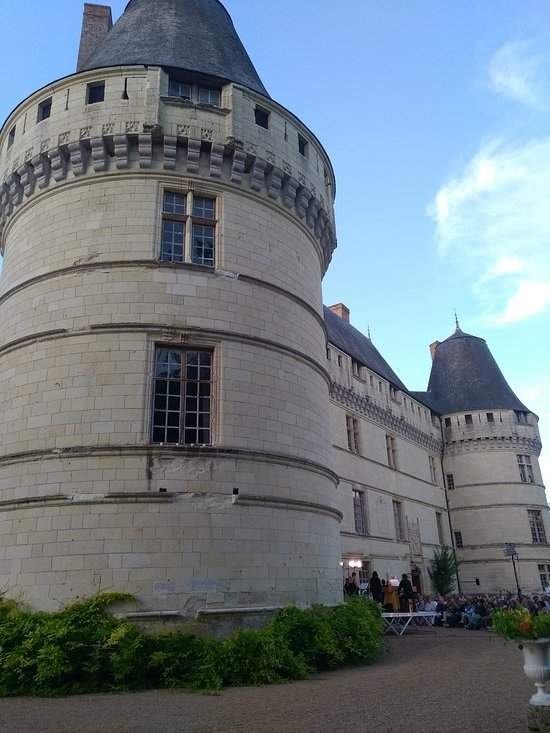 Château-d'Olonne, France. City travel guide – Attractions, Restaurants, Activities