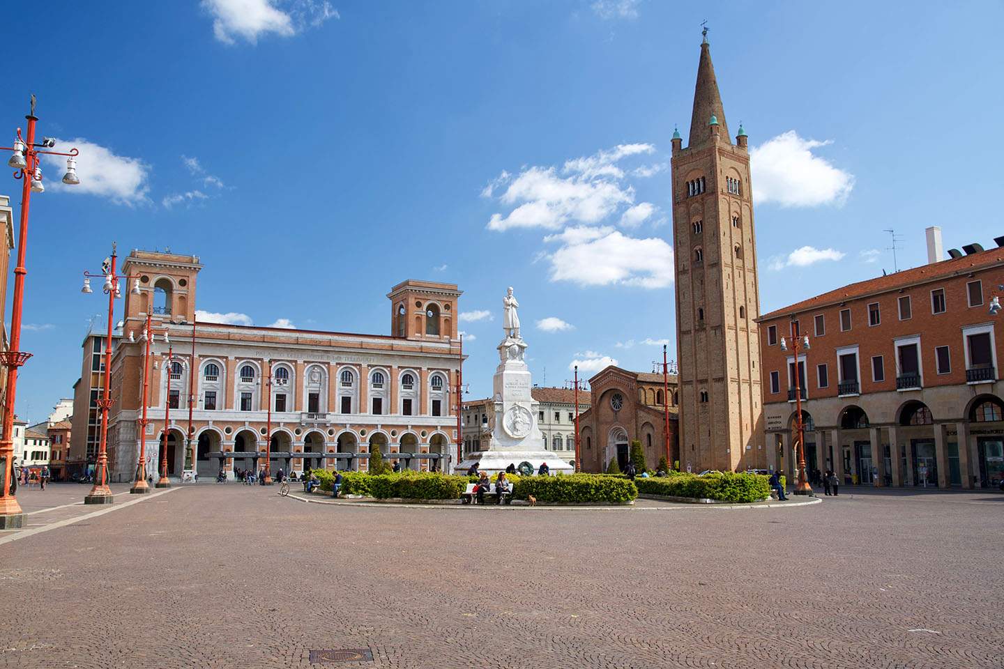 Forlì, Italy. City travel guide – Attractions, Restaurants, Activities