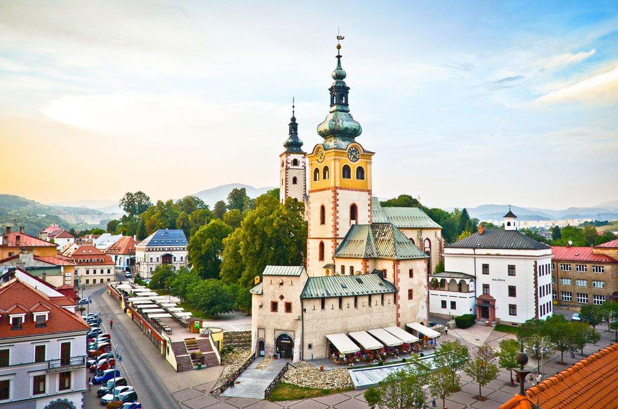 Complete Travel Guide to Banská Bystrica: History, Attractions, Activities, and Local Cuisine