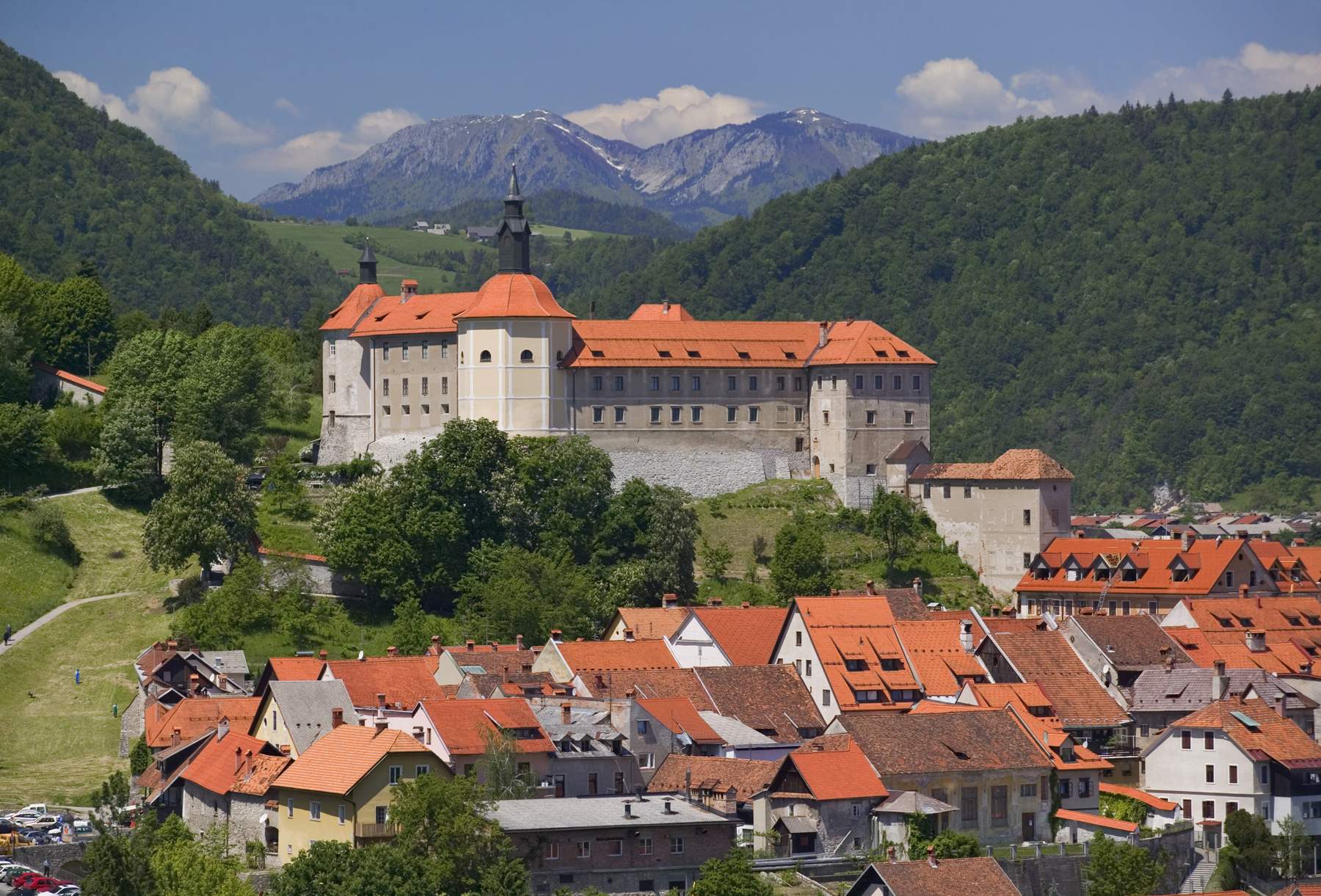 Škofja Loka, Slovenia. City travel guide – Attractions, Activities, Local cuisine